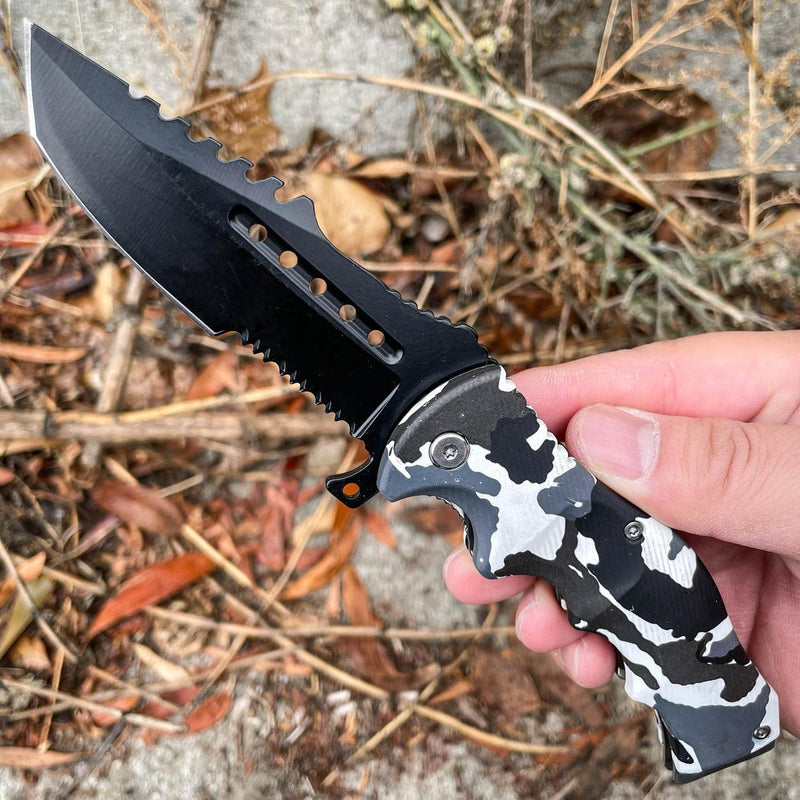 8.5" Tracker Huntsman Snow Camo Pocket Knife - BLADE ADDICT