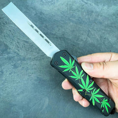 Razor Marijuana Leaf OTF Silver Blade - BLADE ADDICT